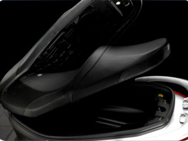 Фото скутера SYM Joyride 200i EVO